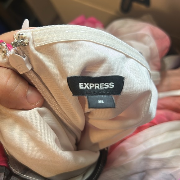 🔴 Express floral pleated maxi dress size xl - Picture 12 of 12